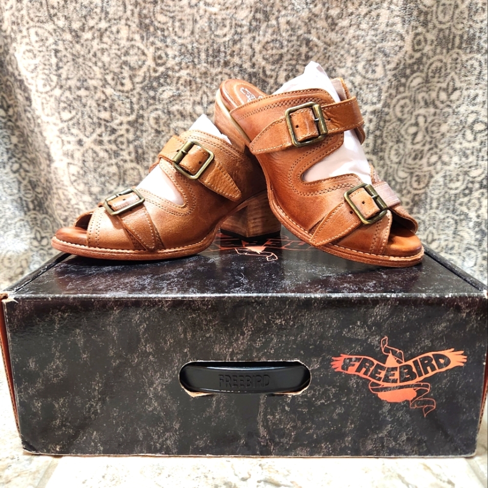Freebird by Steven Caprice Sandals Tan Size 8
